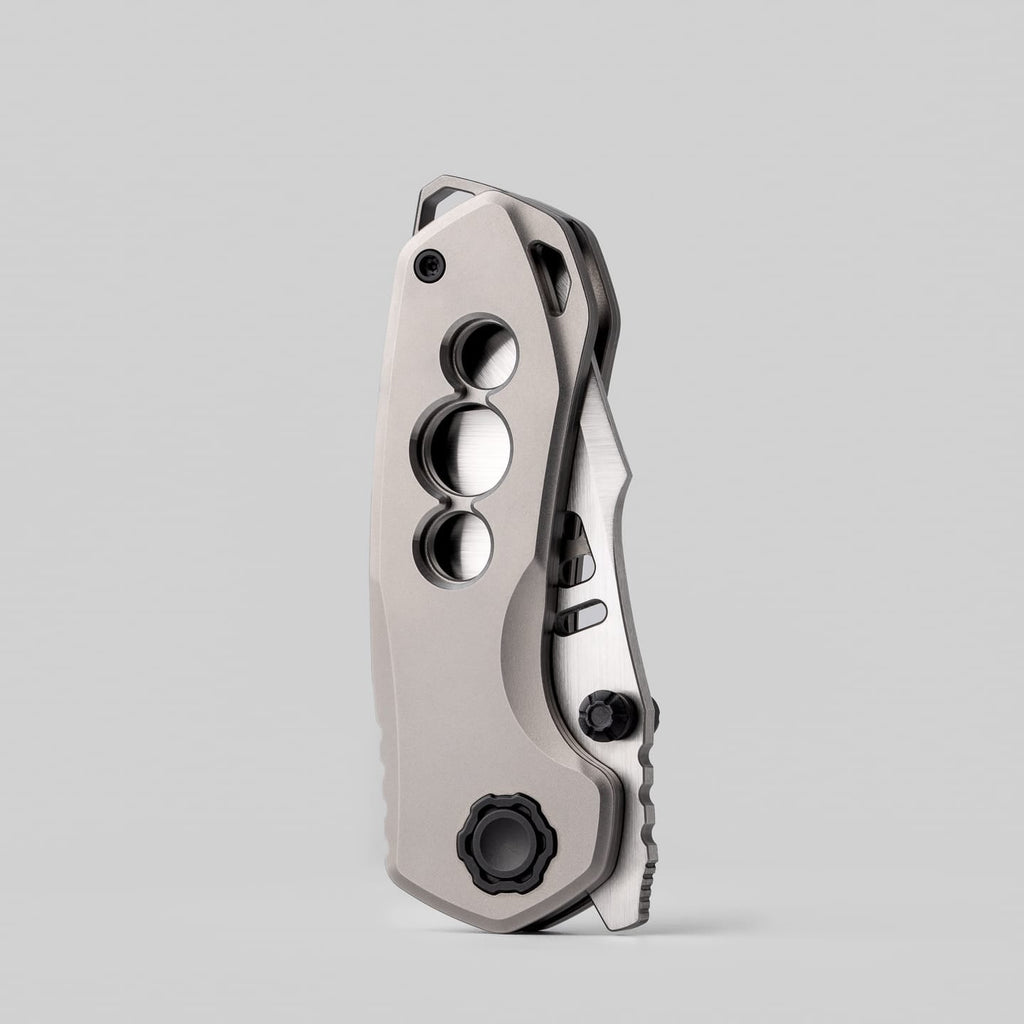 42.COSMO Baby Teeth Titanium/M390