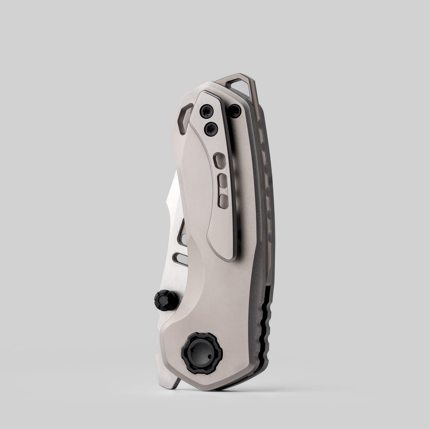 42.COSMO Baby Teeth Titanium/M390