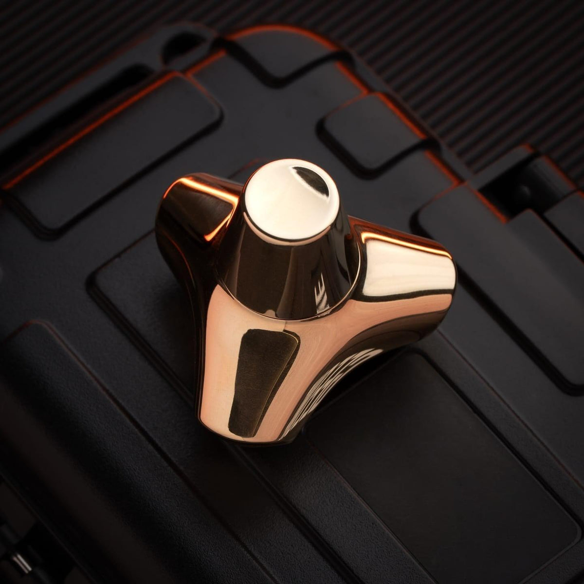 Flowstate Studio Wave Breaker Polished Brass