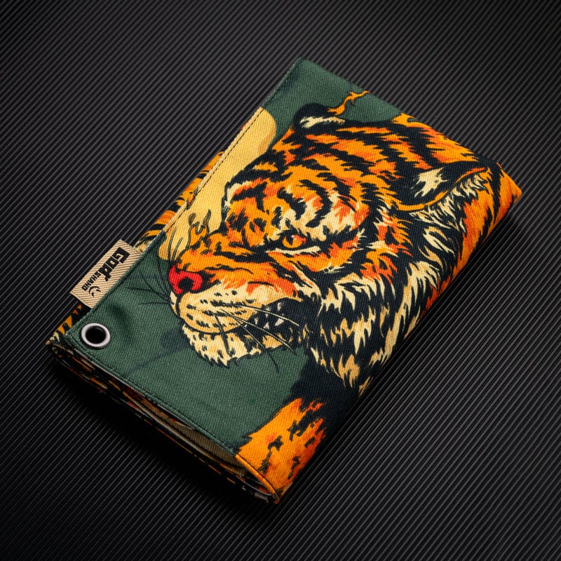 Tiger Knife Kerchief