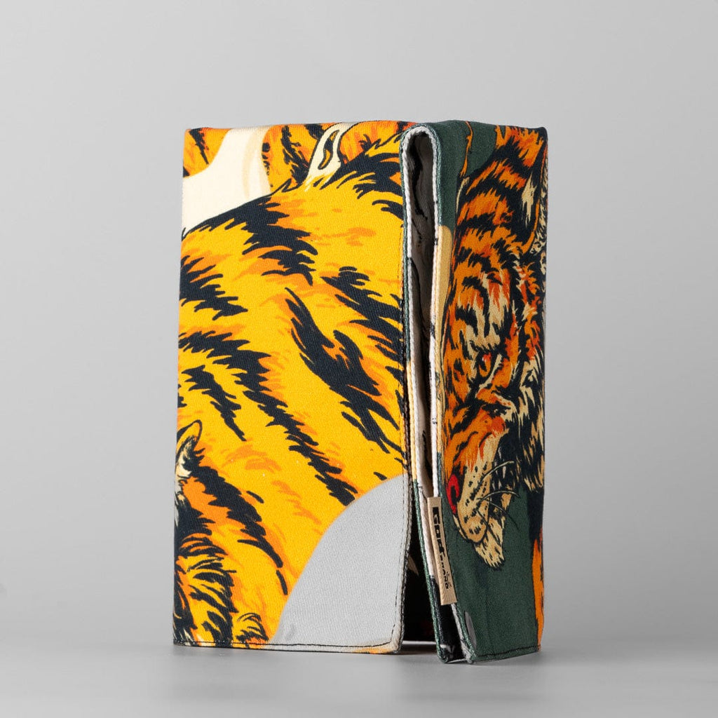 Tiger Knife Kerchief