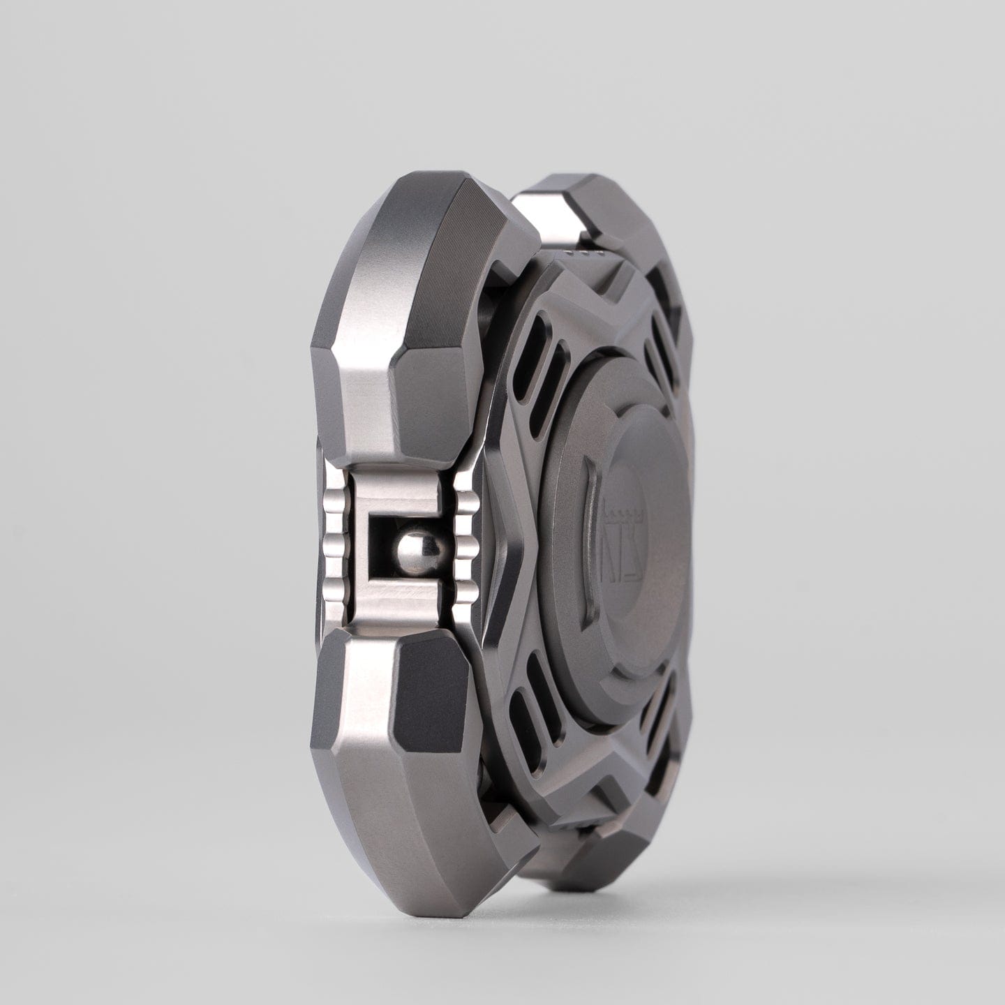 Ares Spinner