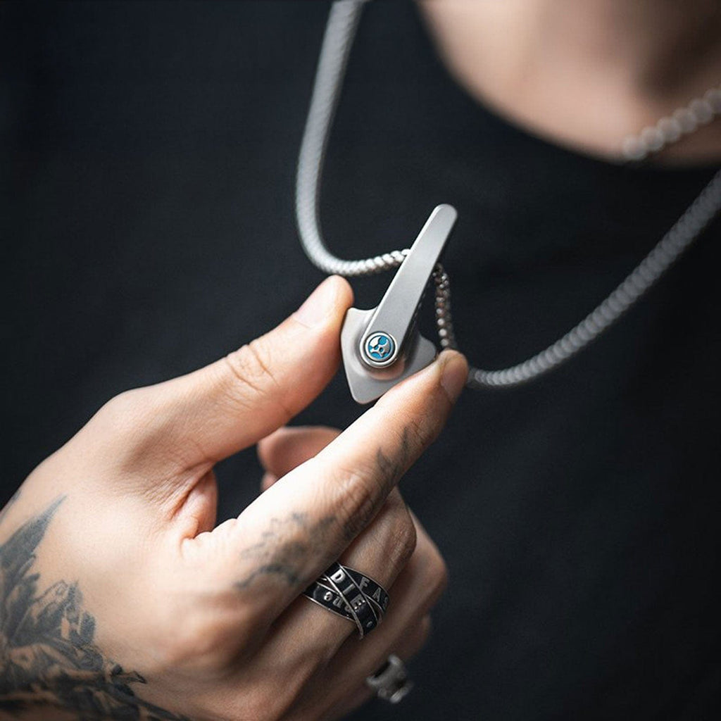 Pointer Pendant