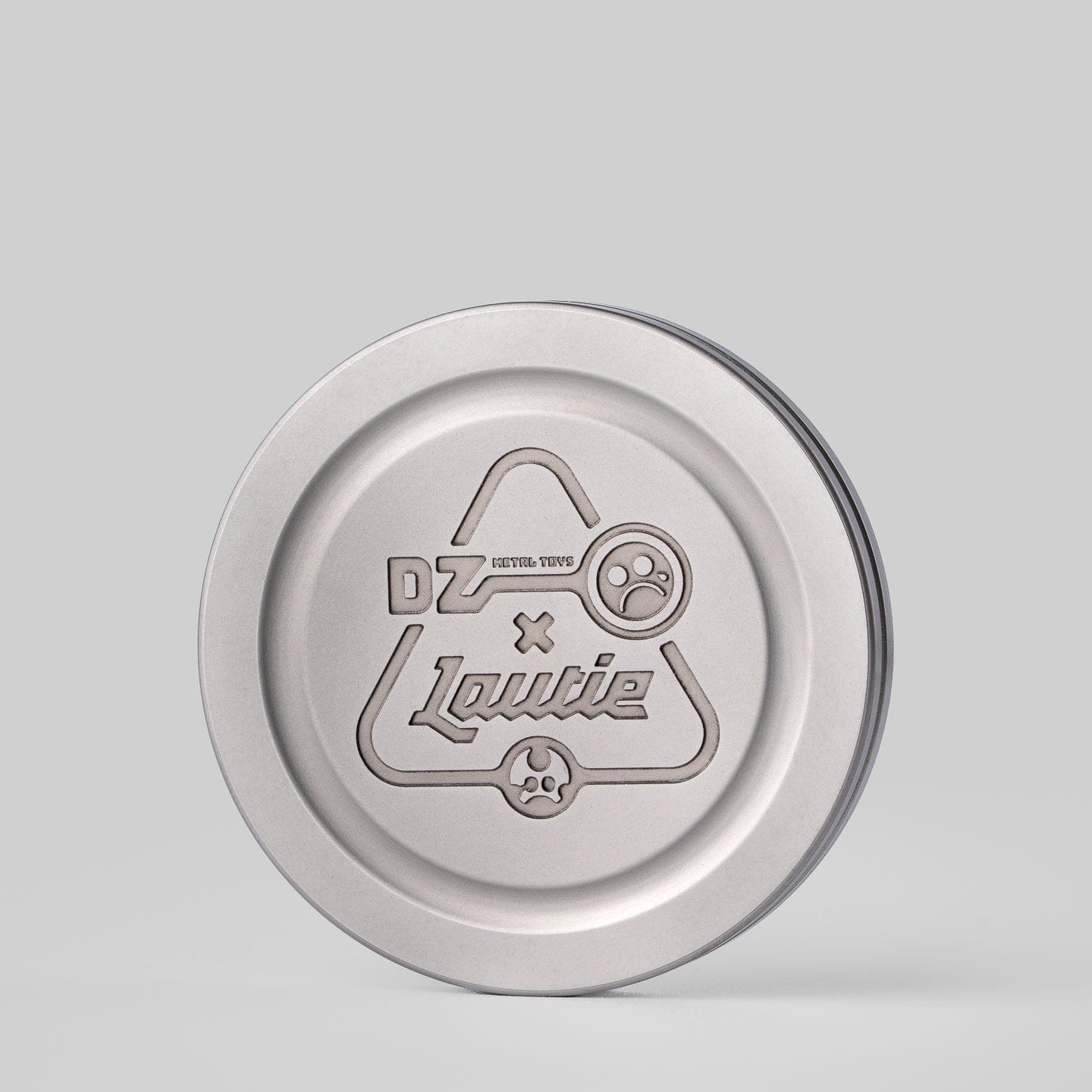 “Showhand” Haptic Coin