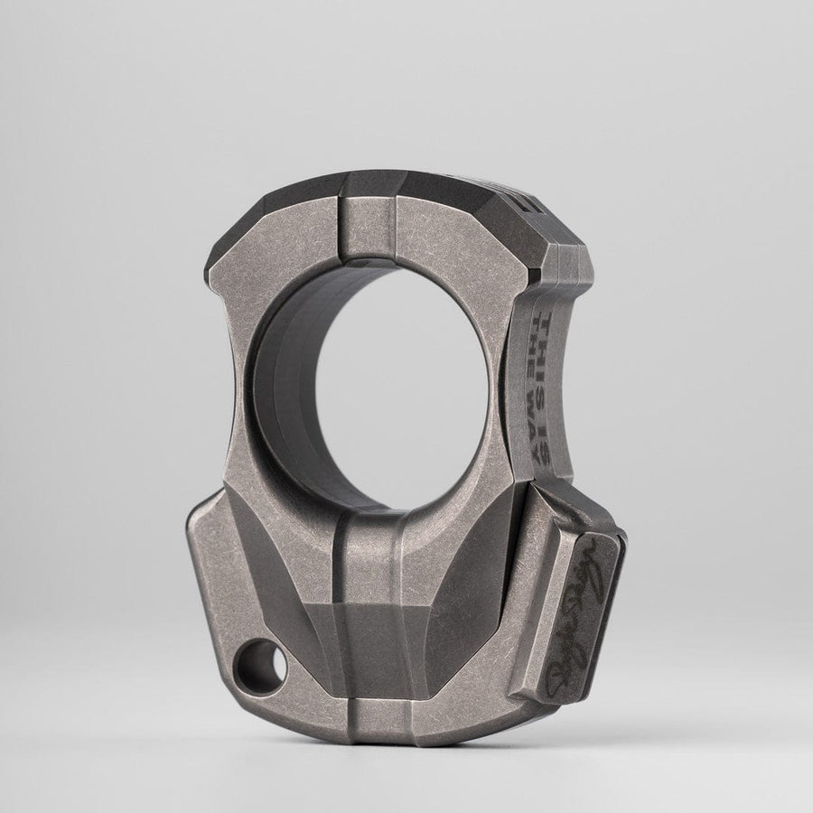 Leung Knives MTAK Knuckle Duster Titanium