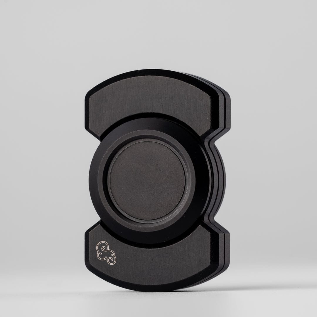 Three Body Cube