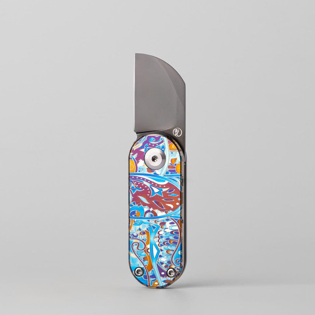 Capsule Pocket Knife
