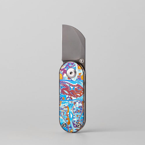 New Play Capsule Pocket Knife