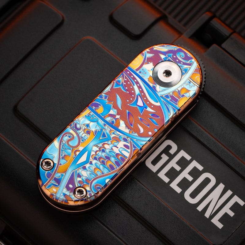 Capsule Pocket Knife