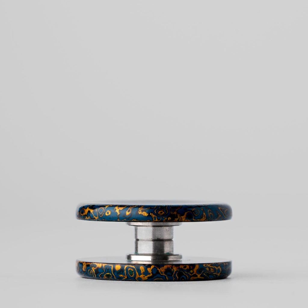 Lacquer Spinner Buttons