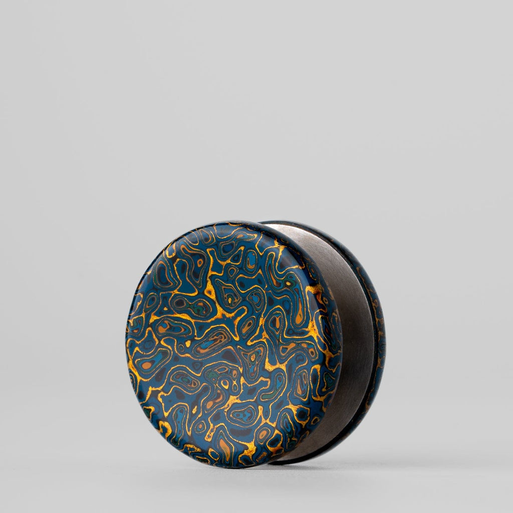 Lacquer Spinner Buttons