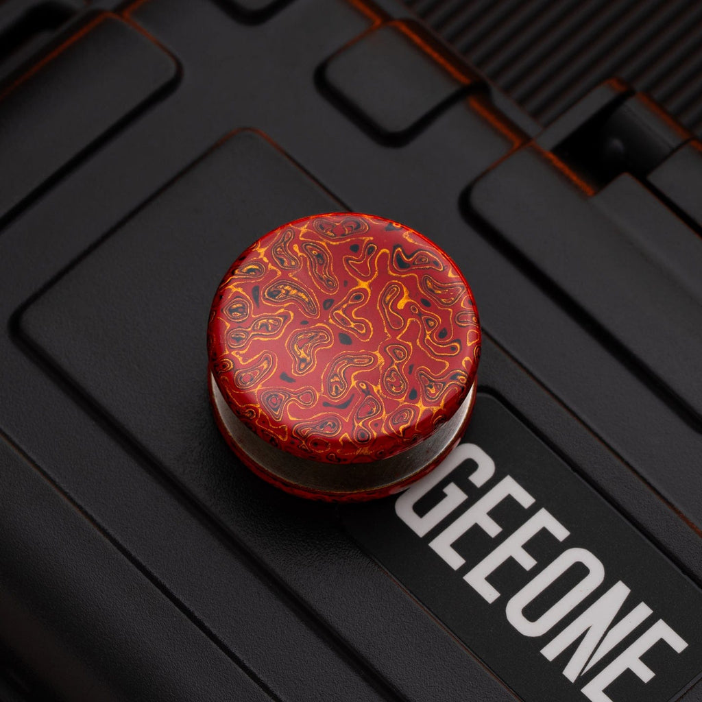 Lacquer Spinner Buttons