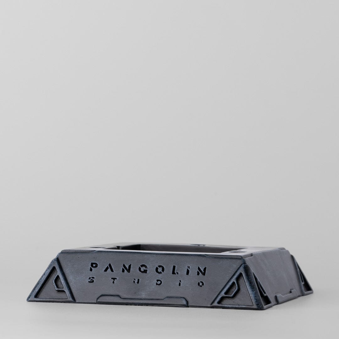 Pyramid Spinner Stand