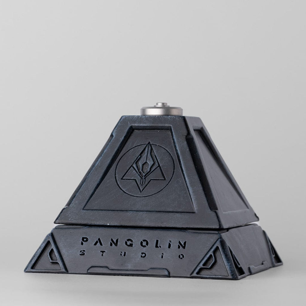 Pyramid Spinner Stand