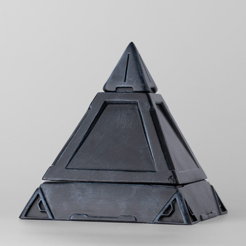 Pyramid Spinner Stand