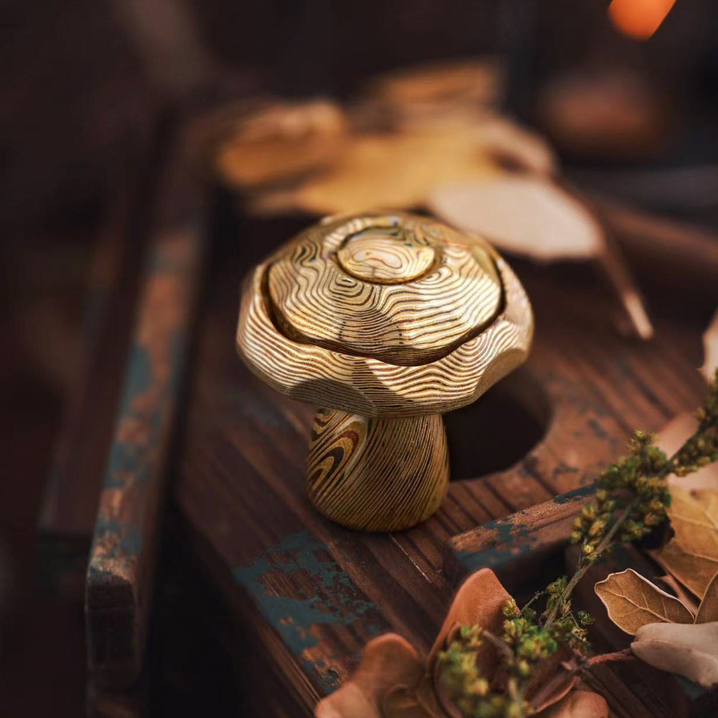 Exotic Mushroom Linkage Spinner