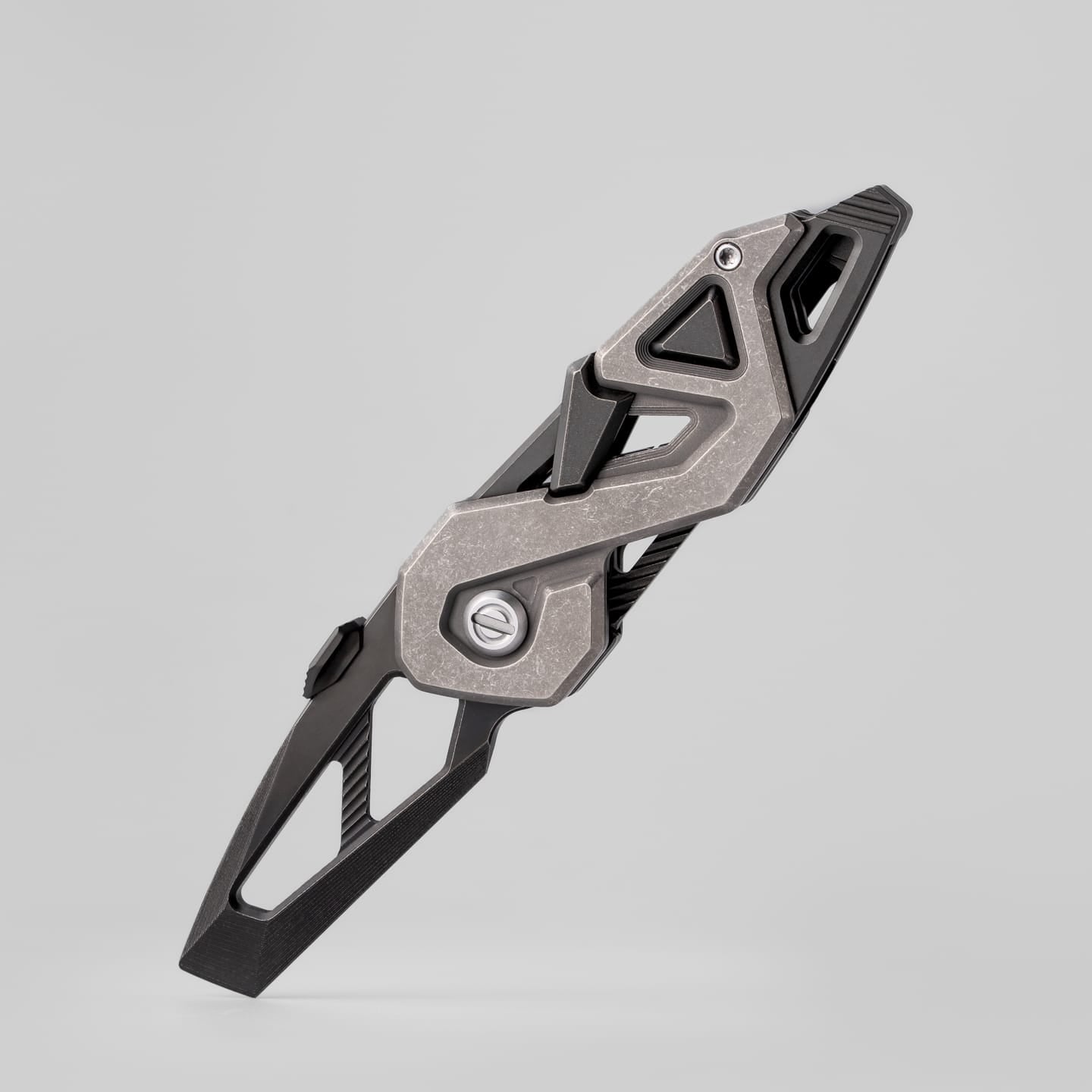 TEA ROOM TR-1 Titanium+M390