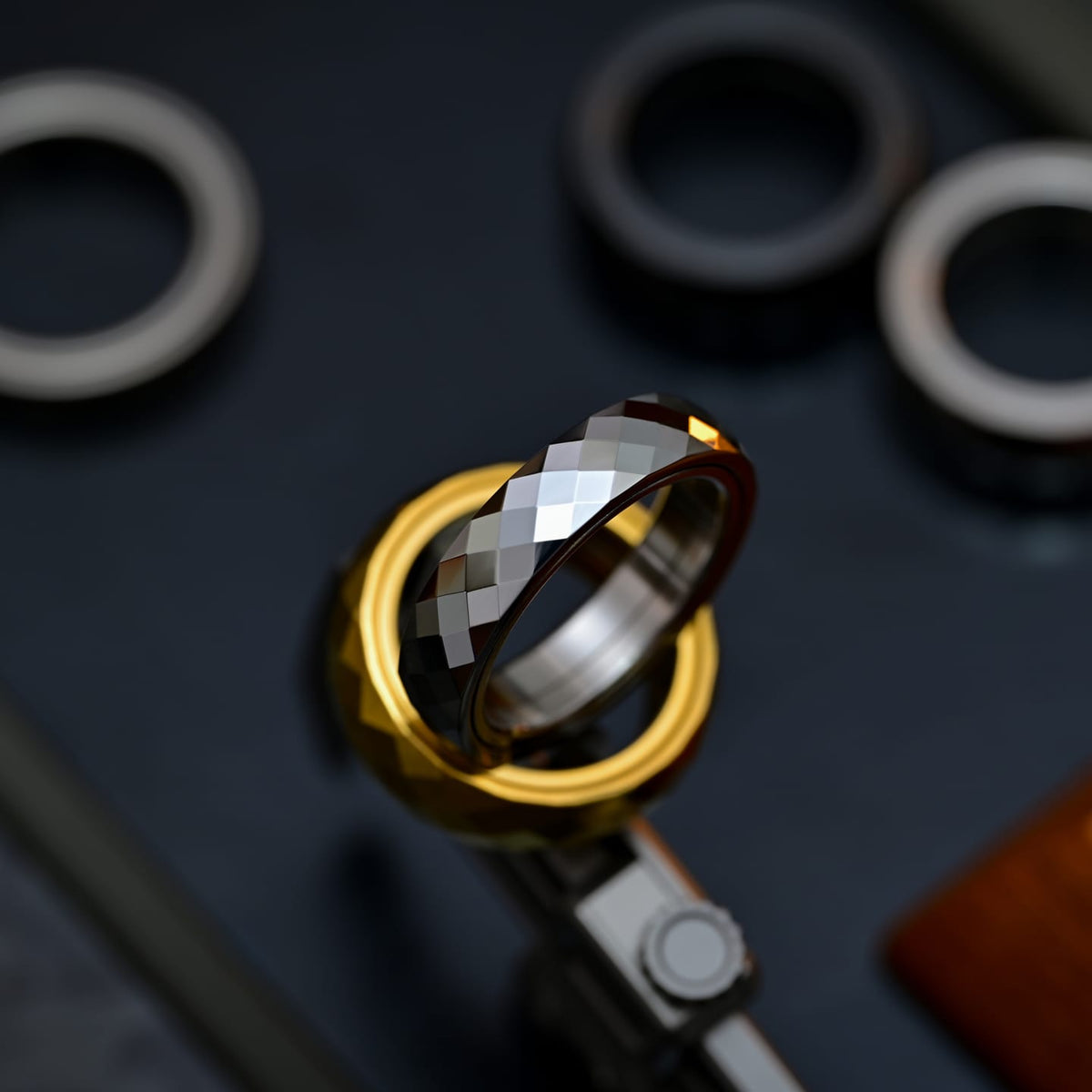 YEDC Pig Ring-ZHUAN YUN-Ceramic Tungsten/Stainless Steel / #18
